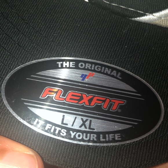 DC Hat - Picture 2 of 4